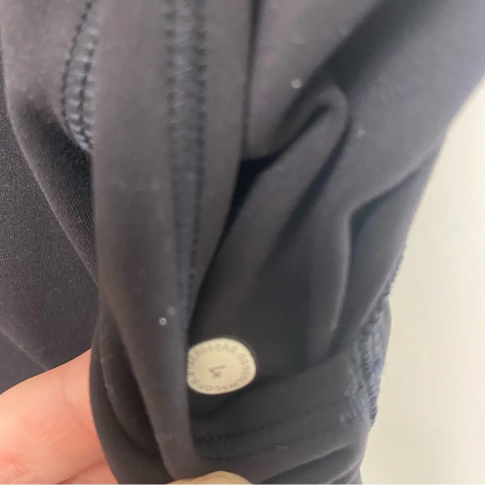 Lululemon Invigorate Black High Rise‎ Tight 25” Size 4 - Picture 4 of 7